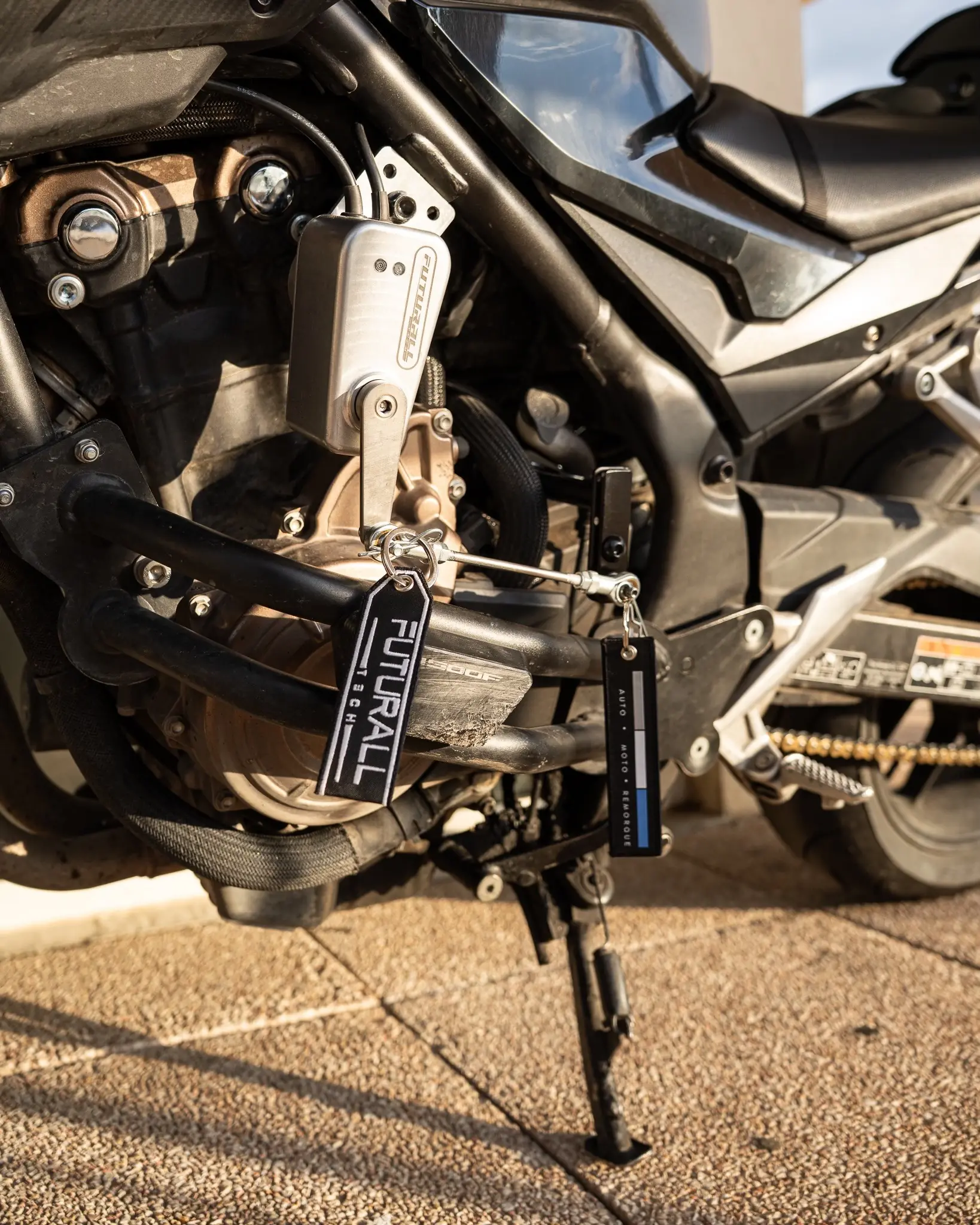 Moto d'école aménagée par Futurall Tech pour les personnes à mobilité réduite